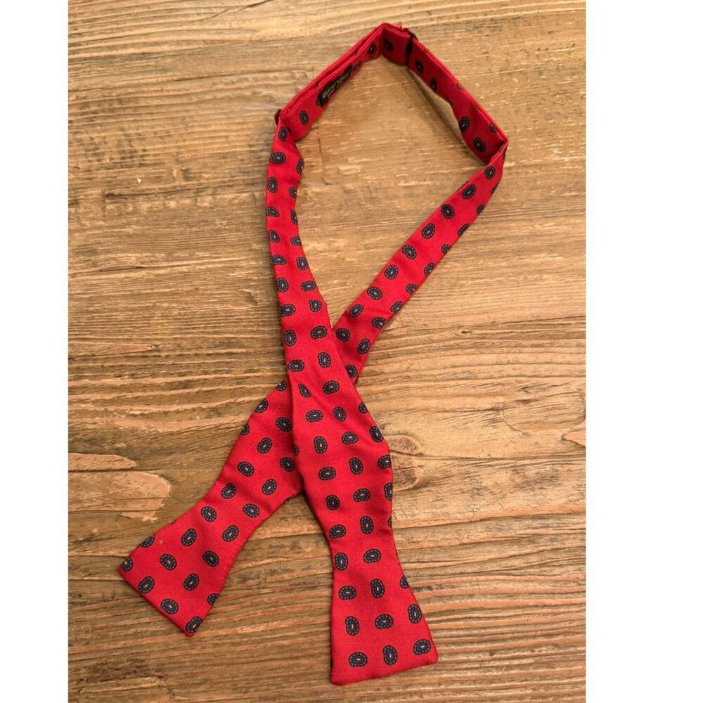 Robert Talbott Self Tie Bow Tie Red Navy Paisley Silk Adjustable Butterfly